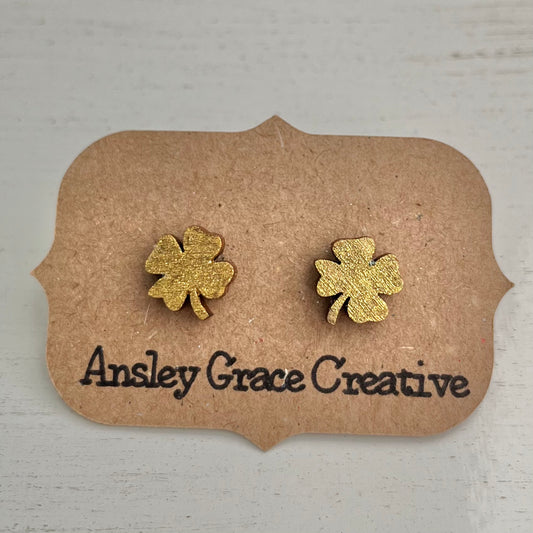 Gold Clover Wood Stud